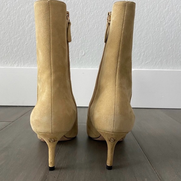 Chanel stiletto kitten low heel - Picture 6 of 13